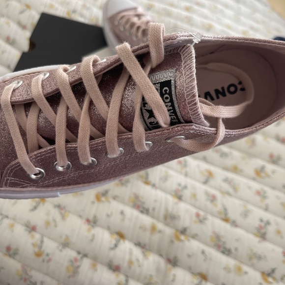 Converse Sneakers/ Glitter - Picture 6 of 7